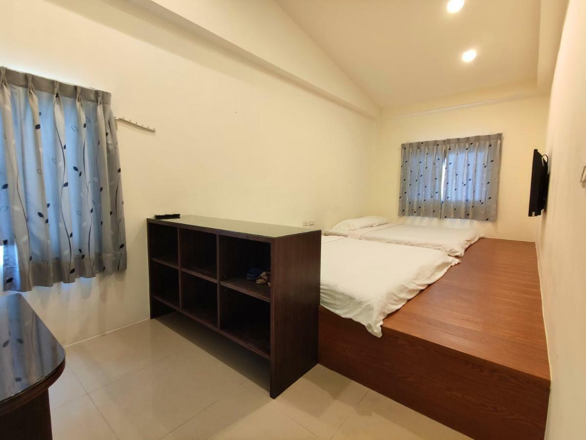 Feng Homestay Zhongpu Экстерьер фото