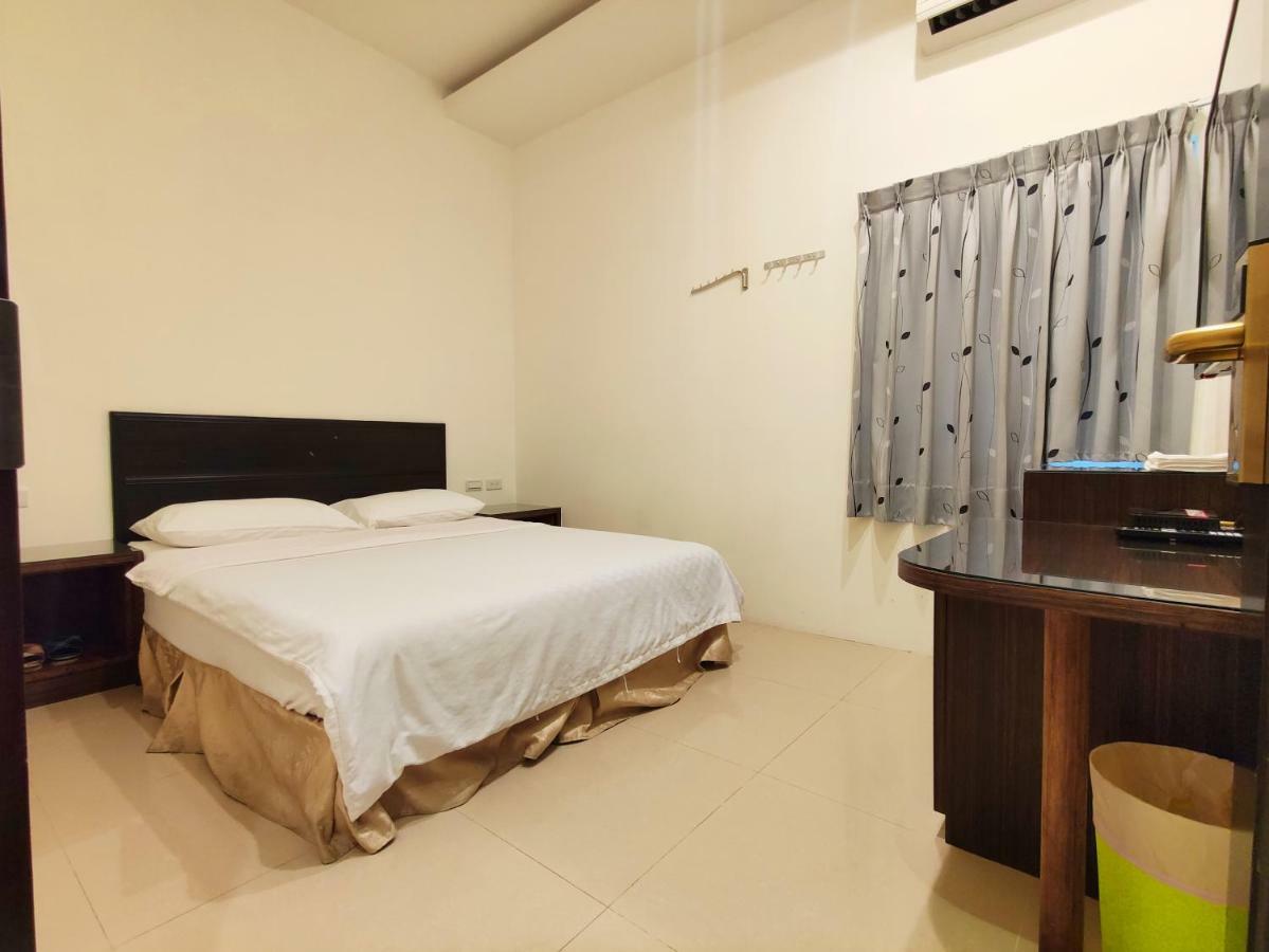 Feng Homestay Zhongpu Экстерьер фото